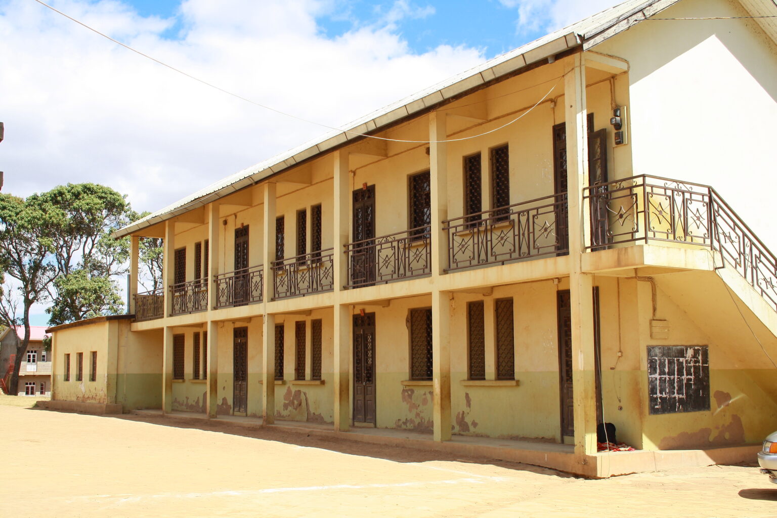 Lycée FJKM Fenoarivo