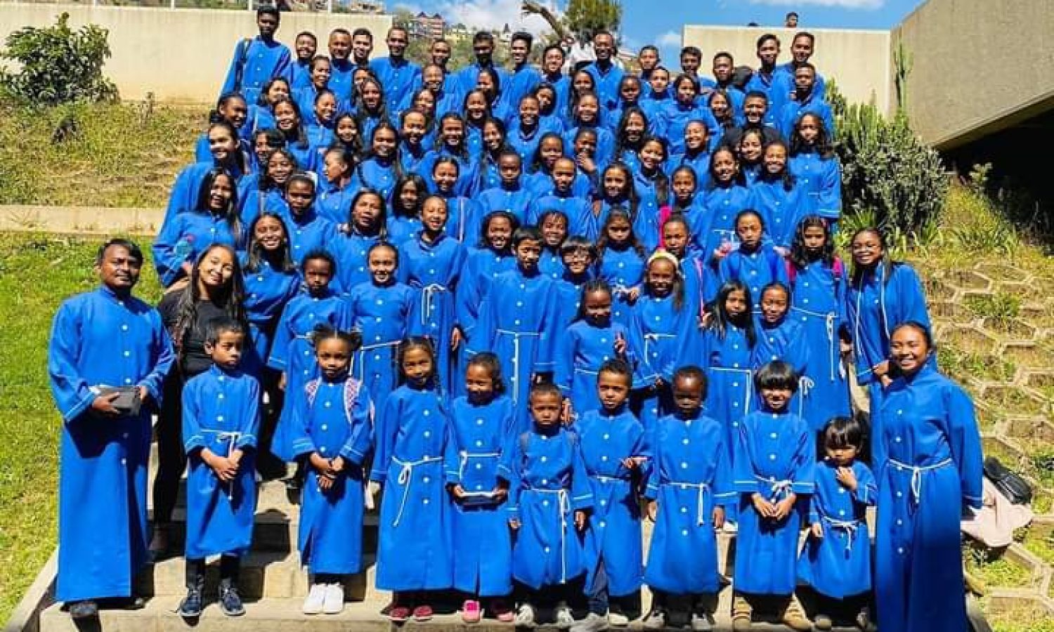 SAM tao amin'ny Palais des sport